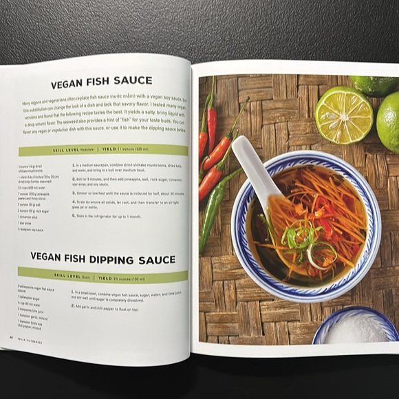 Vegan Vietnamese Hardback Book by Helen Le - Plant-Based Recipes Food Cooking - Picture 14 of 16